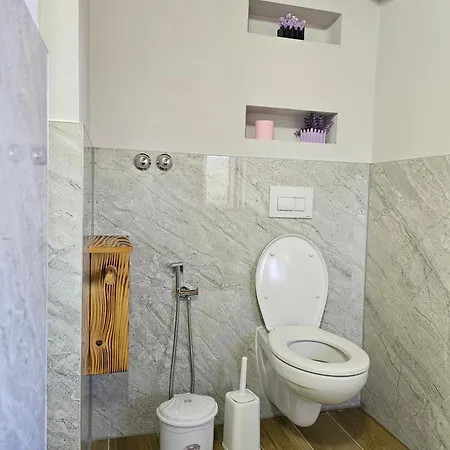 Hani I Ilirit Vendégház