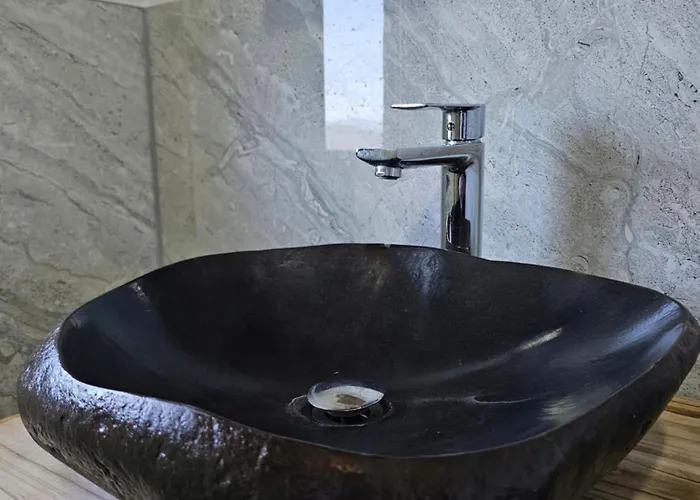 Hani I Ilirit بيت ضيافة