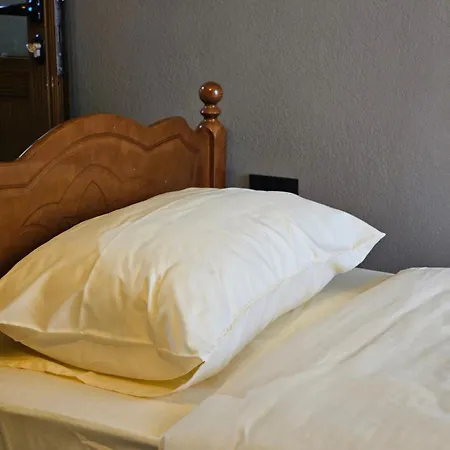 בית הארחה Hani I Ilirit Cerrik