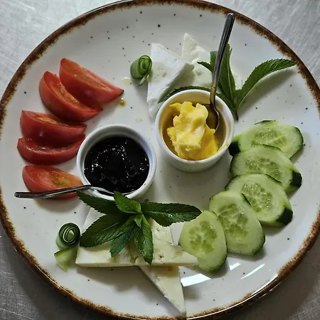 招待所 Hani I Ilirit Cerrik