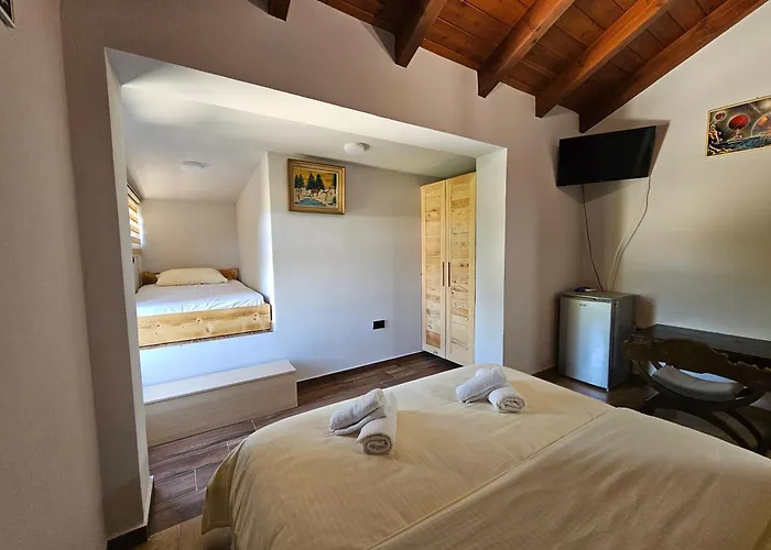 Hani I Ilirit Gæstehus Cerrik