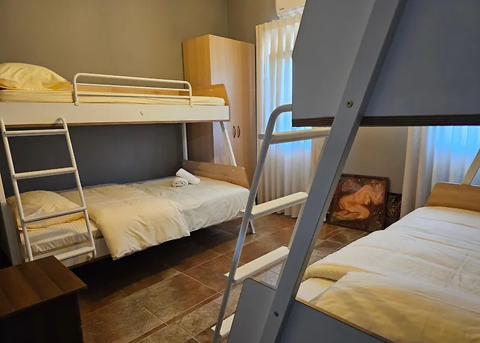 Hani I Ilirit Gæstehus *