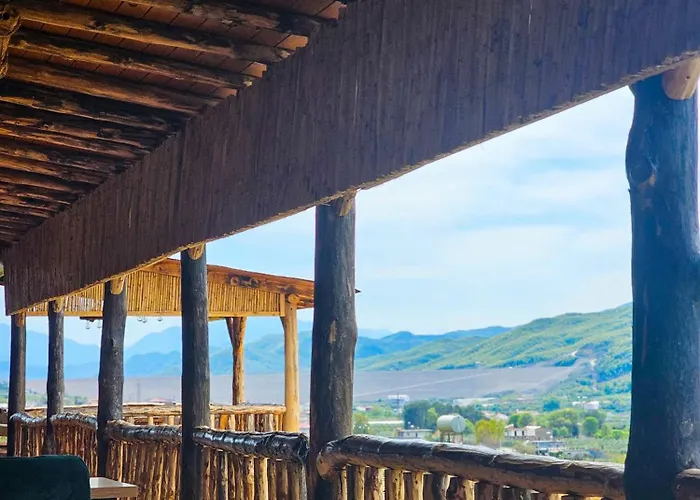 Hani I Ilirit Gæstehus Cerrik